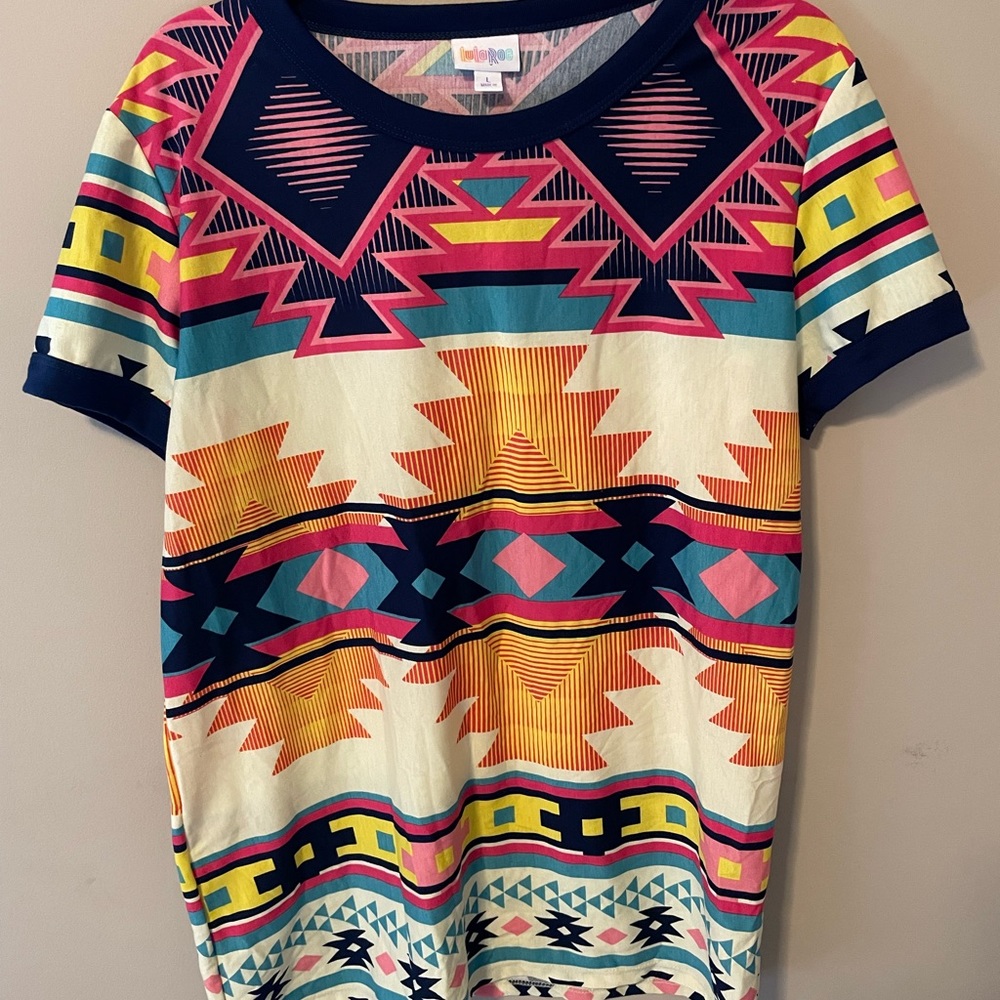 Lularoe Liv Tee